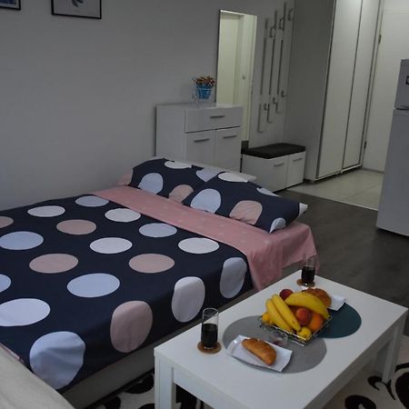 Blue Corner Apartment スコピエ エクステリア 写真