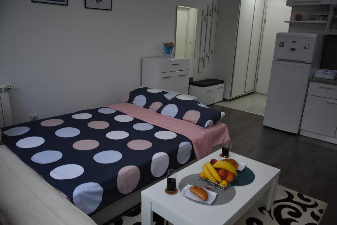 Blue Corner Apartment スコピエ エクステリア 写真